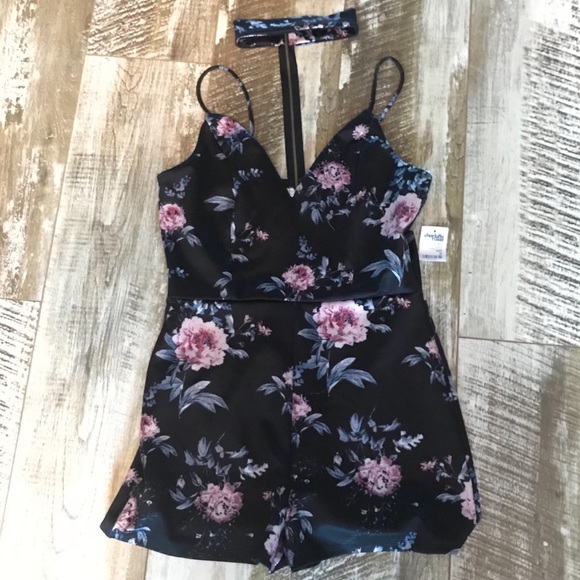 Charlotte Russe - Picture 2 of 4